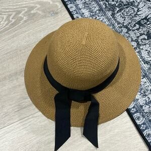 furtalk straw woman’s size medium  hat